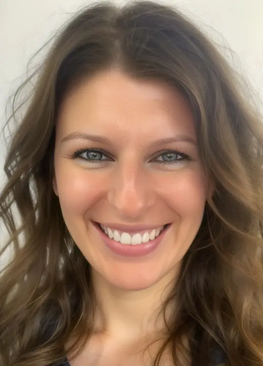 Jennifer, Designerin von Mija Esro